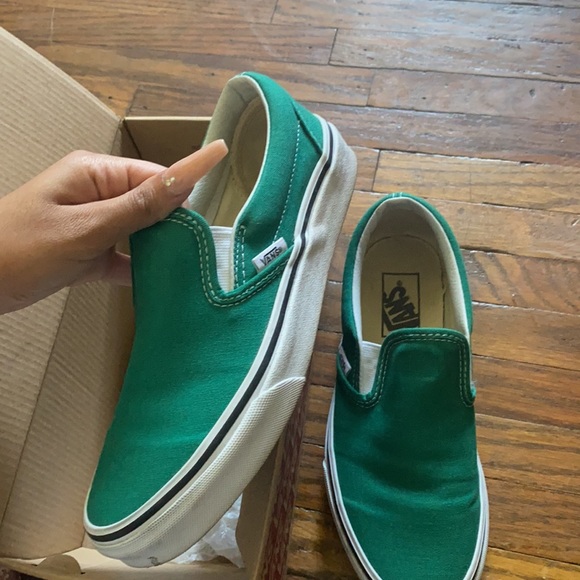 Green slip on vans size 5 men 6.5 women - Picture 7 of 8